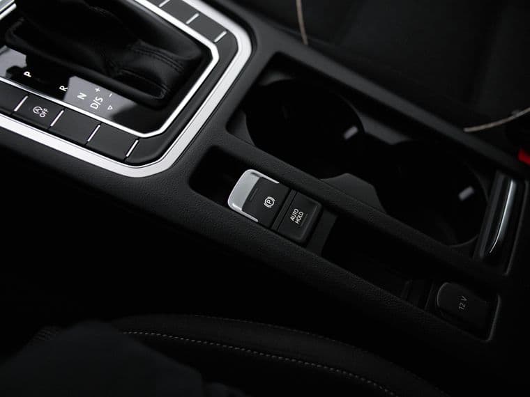 Volkswagen Passat, 2018