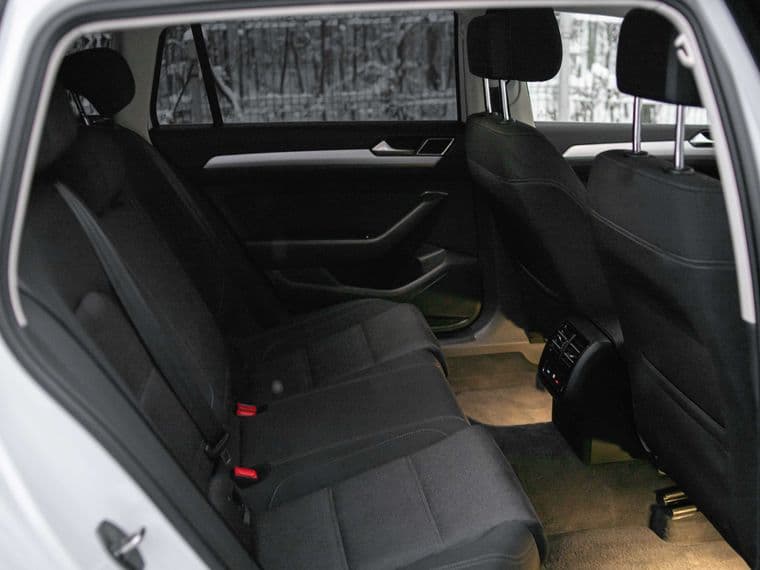 Volkswagen Passat, 2018 - вид 3