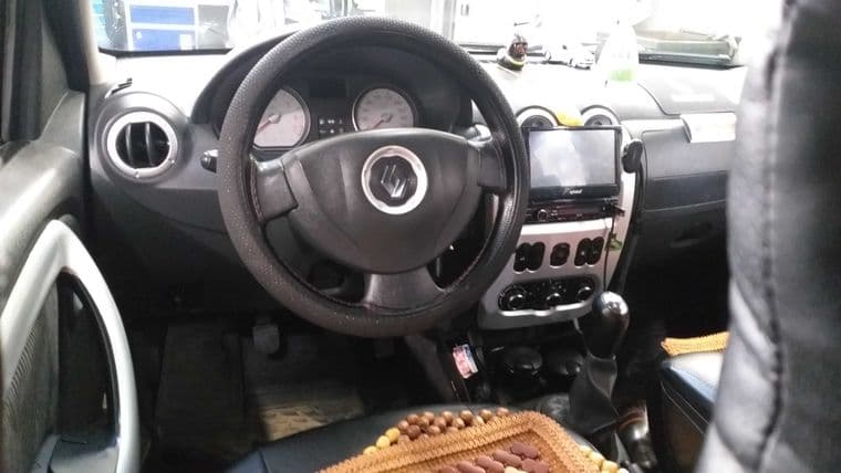 Renault Logan, 2013 - вид 4