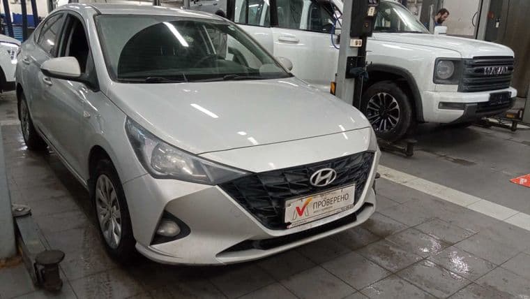 Hyundai Solaris 2022 года, 96 456 км - вид 2