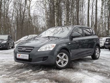 KIA Ceed 2009 года, 301 617 км - вид 1