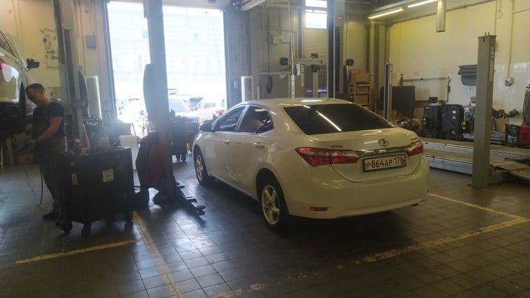 Toyota Corolla, 2013 - вид 3