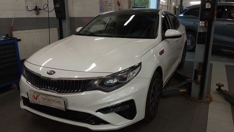 KIA Optima 2019 года, 80 920 км - вид 1