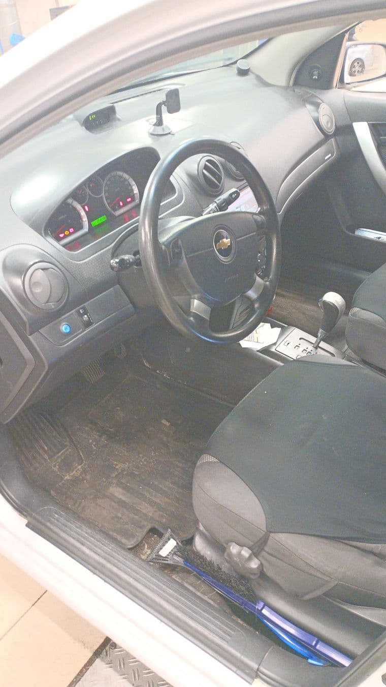 Chevrolet Aveo, 2011 - вид 4