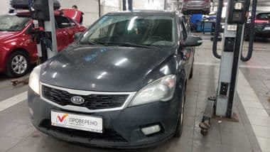 KIA Ceed 2012 года, 207 357 км - вид 1