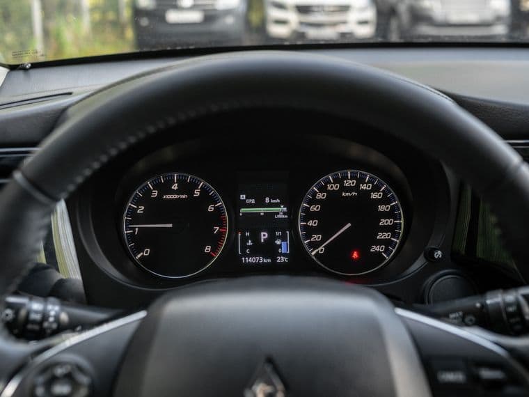 Mitsubishi Outlander, 2019 - вид 4