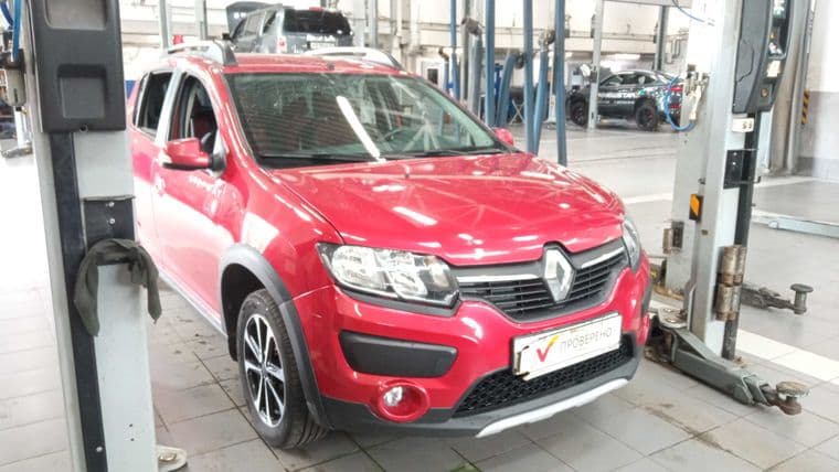 Renault Sandero Stepway 2015 года, 86 982 км - вид 1