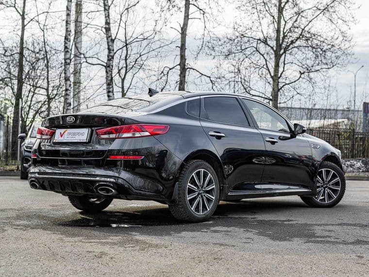 KIA Optima 2018 года, 110 924 км - вид 2