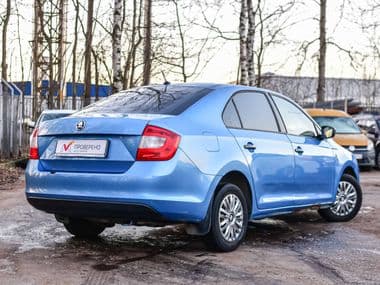 Skoda Rapid 2016 года, 277 000 км - вид 2