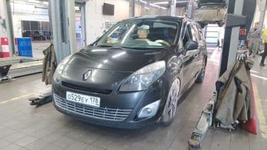 Renault Grand Scenic 2010 года, 339 237 км - вид 1