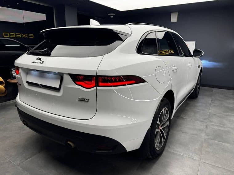Jaguar F-Pace, 2017 - вид 3