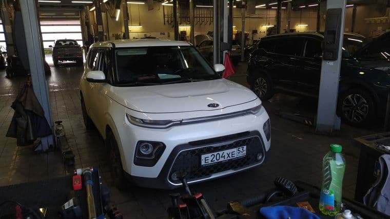 KIA Soul 2021 года, 152 789 км - вид 2