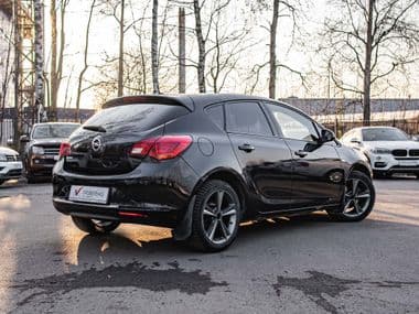 Opel Astra 2013 года, 236 883 км - вид 2