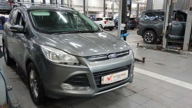 Ford Kuga 2013 года, 240 421 км - вид 2