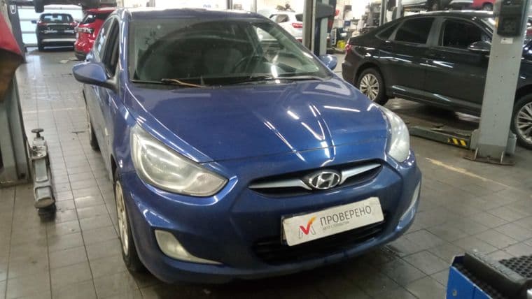 Hyundai Solaris 2011 года, 242 529 км - вид 2