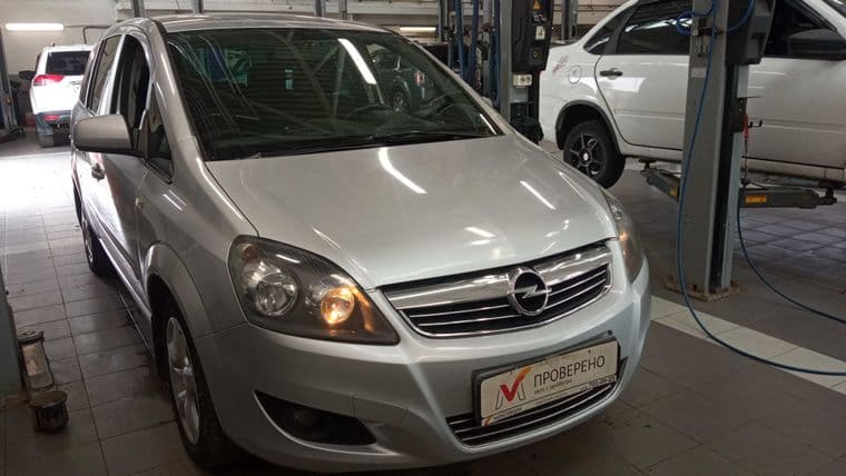 Opel Zafira, 2011 - вид 1