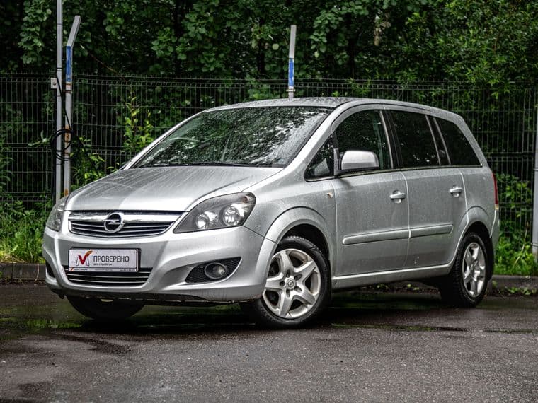 Opel Zafira, 2011
