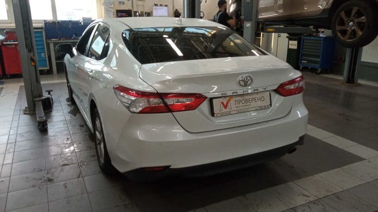 Toyota Camry, 2019 - вид 3