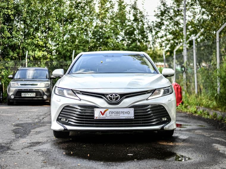 Toyota Camry, 2019 - вид 2
