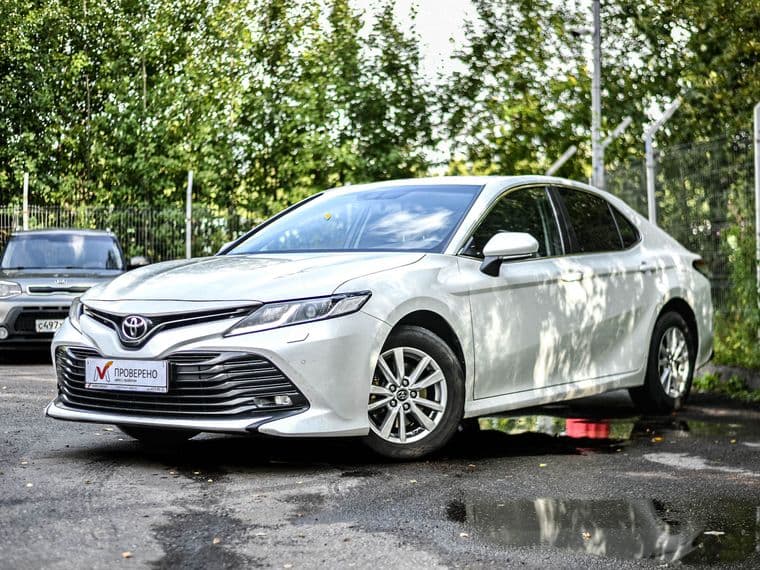 Toyota Camry, 2019