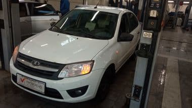 ВАЗ (LADA) Granta 2018 года, 113 229 км - вид 1