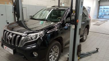 Toyota Land Cruiser Prado 2016 года, 135 771 км - вид 1