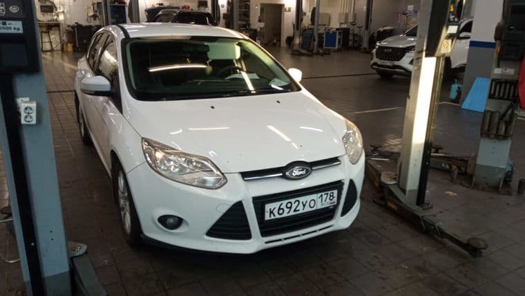 Ford Focus, 2011 - вид 1