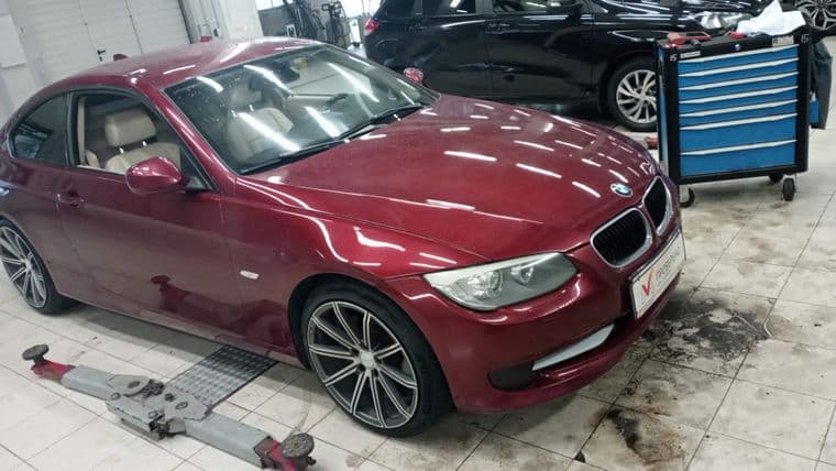 BMW 3 серия, 2010 - вид 1