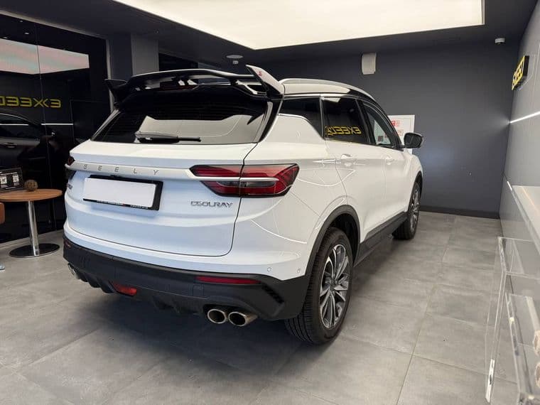 Geely Coolray, 2023 - вид 3