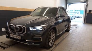 BMW X5 2019 года, 131 000 км - вид 1