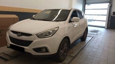 Hyundai ix35 2014 года, 298 000 км - вид 1