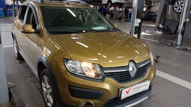 Renault Sandero Stepway 2017 года, 131 062 км - вид 2