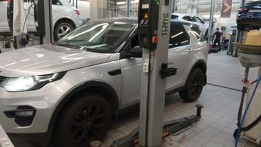 Land Rover Discovery Sport 2016 года, 242 365 км | VIN 38230 - вид 2