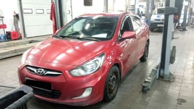 Hyundai Solaris 2011 года, 262 290 км - вид 1