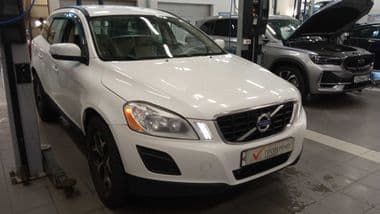 Volvo XC60 2012 года, 497 805 км - вид 2