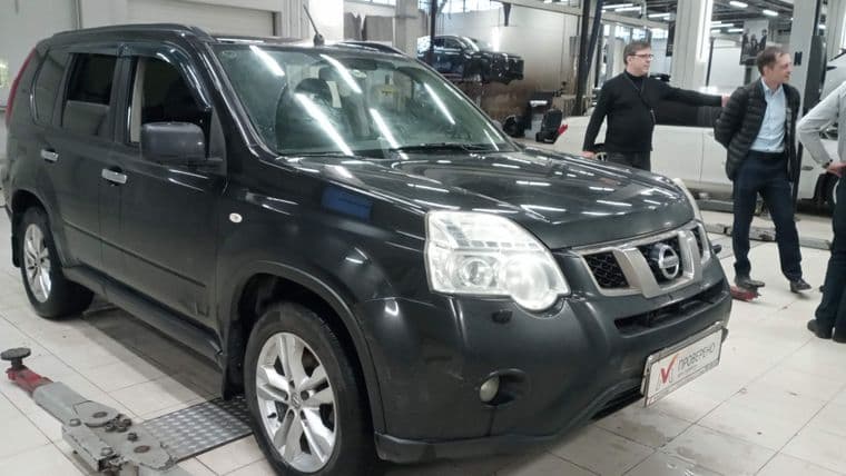Nissan X-Trail 2011 года, 332 942 км - вид 2