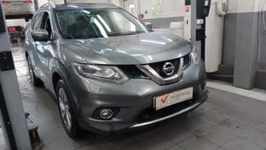 Nissan X-Trail 2015 года, 122 867 км - вид 2