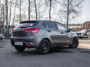 KIA Rio 2016 года, 198 571 км - вид 2