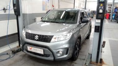 Suzuki Vitara 2016 года, 90 000 км - вид 1