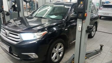 Toyota Highlander 2011 года, 294 882 км | VIN 92062 - вид 2