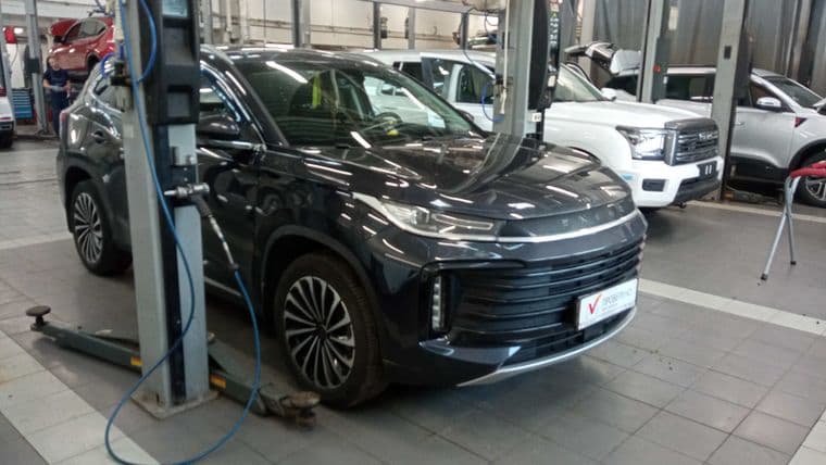 Exeed TXL 2022 года, 117 580 км - вид 2