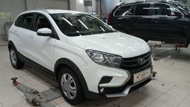 ВАЗ (LADA) XRAY Cross 2019 года, 88 625 км - вид 2