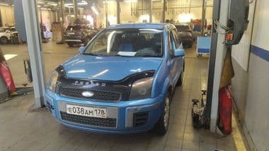Ford Fusion 2010 года, 160 532 км - вид 1