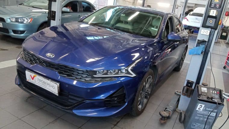 KIA K5 2021 года, 226 488 км - вид 1