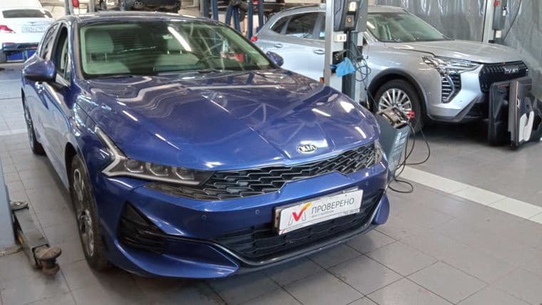 KIA K5 2021 года, 226 488 км - вид 2