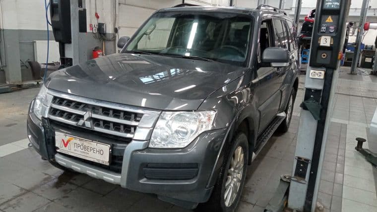 Mitsubishi Pajero 2015 года, 236 518 км - вид 1