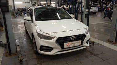 Hyundai Solaris 2017 года, 163 885 км - вид 2