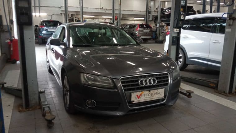 Audi A5 2011 года, 329 528 км - вид 2