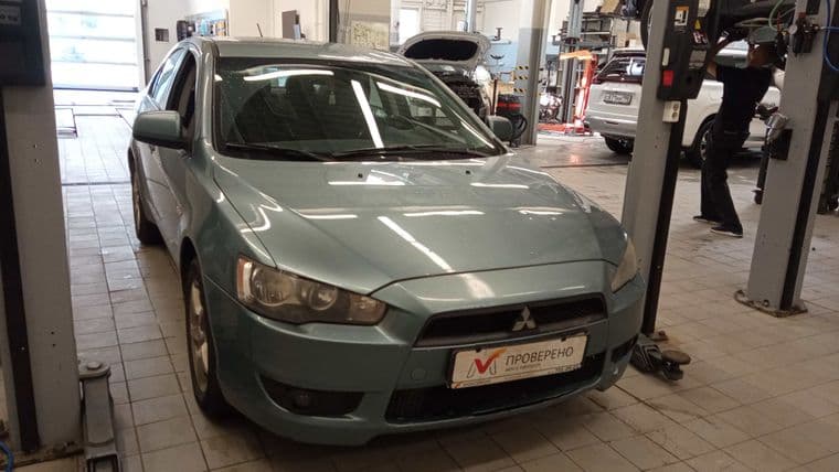 Mitsubishi Lancer 2008 года, 205 525 км - вид 2