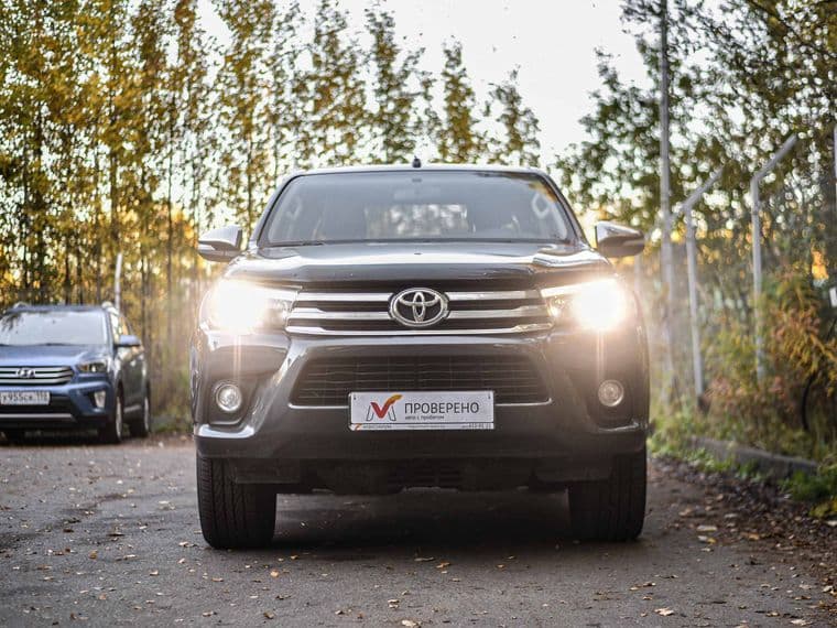 Toyota Hilux, 2015 - вид 2